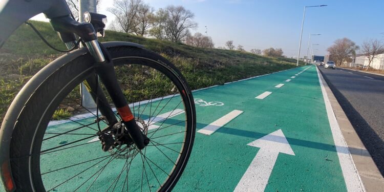 Iașul pedalează spre viitor: 17 km de piste pentru bicicliști între Bârnova și Dobrovăț, investiție de 11 milioane lei