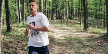 Un tânăr ieșean va alerga 400 km pentru copiii din comunitățile vulnerabile