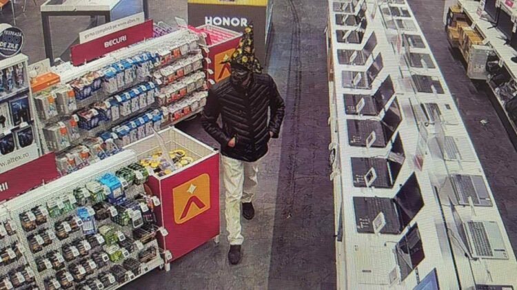 A furat un laptop de 10.000 de lei și a fugit fără permis — dar cine s-ar fi gândit că hoțul era… o vrăjitoare?