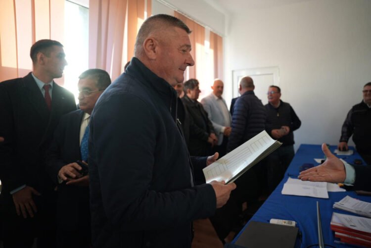 Premieră politică la Iași. PNL și USR susțin același candidat la Primăria Vânători