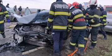 Video-Accident grav pe DE 581, în zona localității Sălcioara: un bărbat și-a pierdut viața, iar alte două persoane au ajuns la spital