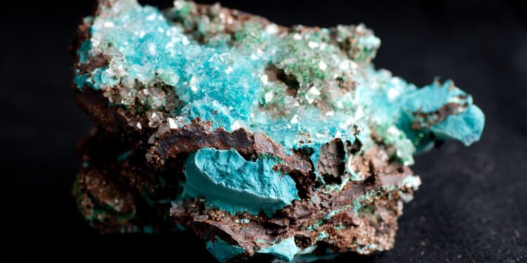 Minerale strategice descoperite în România: exploatarea ar putea începe până la finalul deceniului