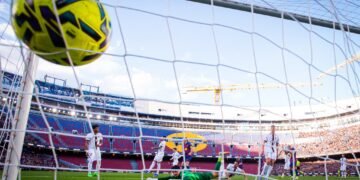 FC Barcelona, readmisă în organizaţia European Football Clubs după renunţarea la Super Liga Europeană