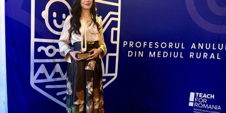 Profesor din Iași, premiu național la Gala Teach for Romania: Ana-Maria Hanganu, desemnată Profesorul Debutant al Anului în mediul rural