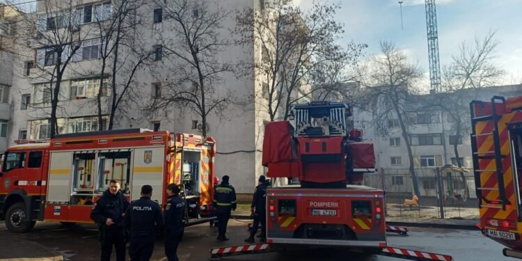 Incendiu violent intr-un apartament din Municipiul Iasi