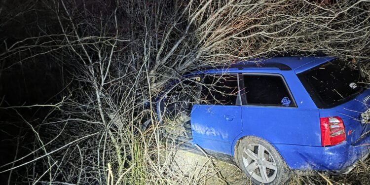 Șofer de 23 de ani, prins băut la volan după o coliziune la Popricani. A făcut scandal și a fost amendat cu peste 4.600 de lei