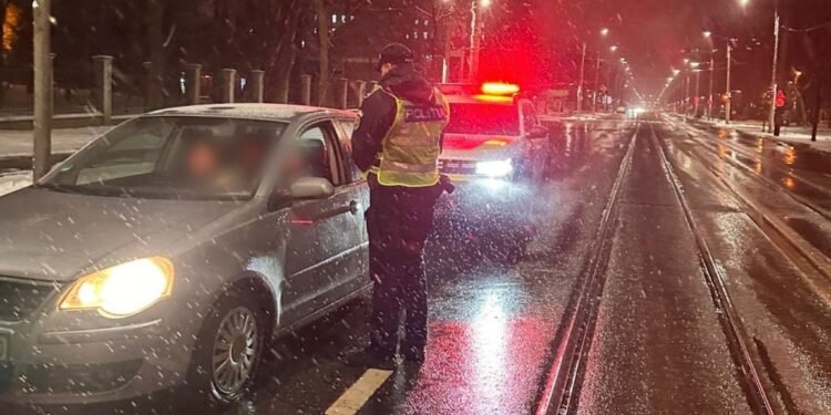 Prăpăd în trafic la Iași: șoferi fără permis și zeci de pietoni amendați după controale în forță ale poliției