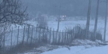 O femeie a născut acasă în comuna Victoria din judetul Iasi după ce ambulanța a rămas înzăpezită