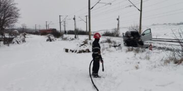 Accident feroviar la trecerea cu calea ferată în localitatea Războineni