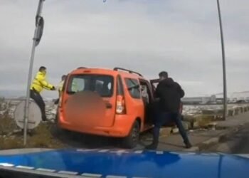 Cursă nebună pe străzile din Sibiu! Autoturism furat, șofer fără permis, oprit după ce a pierdut controlul volanului