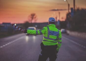 Razie fulger în Iași: șofer prins cu 111 km/h în oraș, permise suspendate și mașini trase pe dreapta în valul de controale al Poliției