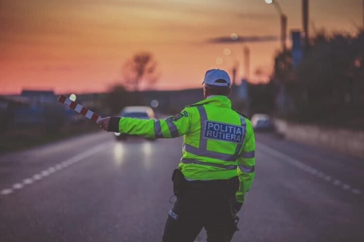 Razie fulger în Iași: șofer prins cu 111 km/h în oraș, permise suspendate și mașini trase pe dreapta în valul de controale al Poliției