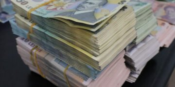 România intră oficial în recesiune tehnică după două trimestre consecutive de scădere a PIB-ului