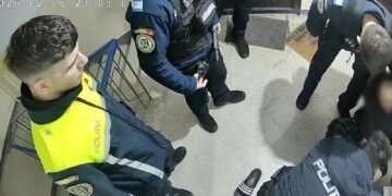 Cazul care a inflamat internetul: bărbat reținut după conflictul violent cu poliția