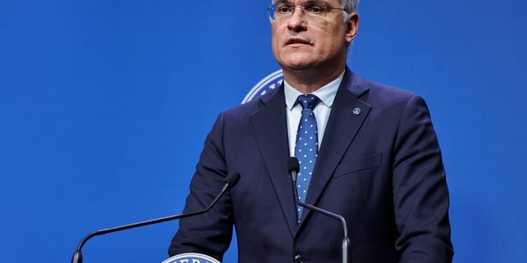 Ministrul Investitiilor despre reforma pensiilor speciale: „E timpul să ne trezim!”