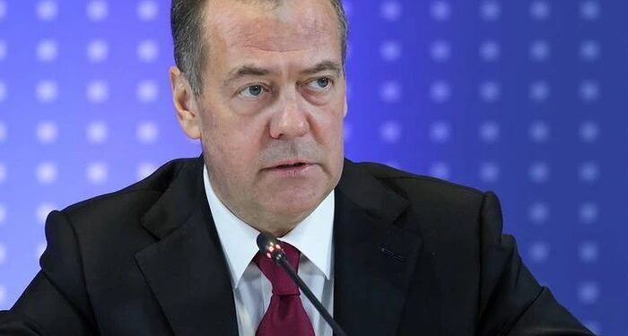Reacție dură de la Moscova după bombardamentele din Iran: Medvedev acuză diplomația de fațadă
