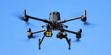 Radarele MApN au semnalat, miercuri, prezența unei drone în zona adiacentă spațiului aerian al României
