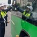 Un autobuz cu 60 pasageri a fost depistat in trafic fara ITP si RCA