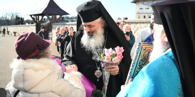 Taina Sfântului Maslu oficiată de PS Antonie, la Mănăstirea Hadâmbu din Iași