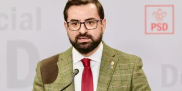 Fostul ministru Adrian Chesnoiu, condamnat la 4 ani de închisoare pentru divulgarea subiectelor de concurs