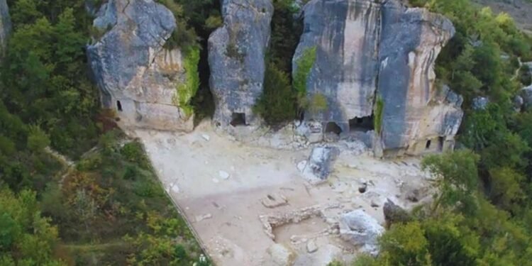 Arheologii au descoperit o civilizație uitată care a trăit sub pământ timp de secole, fără a comunica cu lumea exterioară