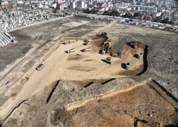 Au început lucrările la stadionul Nicolae Dobrin din Pitești