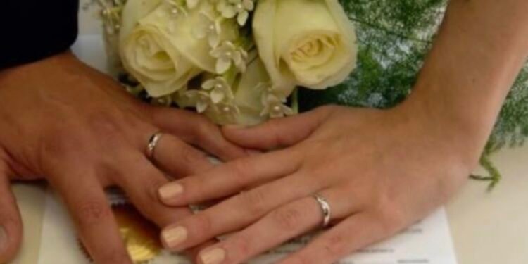 Femeie din Suceava acuzată de bigamie