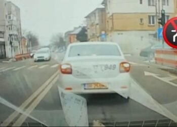 VIDEO Accident grav în Galați: șofer cu permisul suspendat a fugit după ce a lovit trei mașini și un pieton