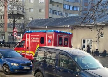 Alertă în cartierul Dacia din Iași! Un tânăr de 18 ani fără adăpost ar fi înjunghiat un bătrân