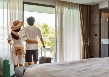 Trucul care îți poate face vacanța mai confortabilă: de ce să alegi o cameră dublă chiar dacă călătorești singur