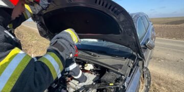 Accident în Roșiori, Botoșani. Trei femei au ajuns de urgență la spital după impactul dintre două mașini