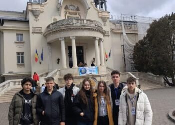 Elevii ieșeni strălucesc la Olimpiada Națională de Lingvistică „Solomon Marcus” 2026: Premiu I și două distincții speciale pentru Luiza-Teodora Mihai