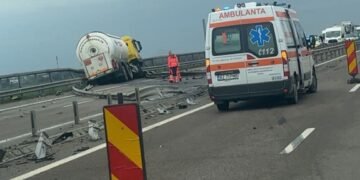 Autocisternă blocată pe A3, sensul București – Ploiești, după explozia unei anvelope