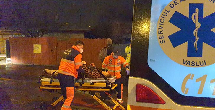 Copil de 2 ani din Movileni, cu arsuri pe 20% din corp, transferat de urgență la București