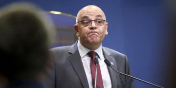 Descinderi de amploare în spitale și la DSU! Ce s-a găsit la telefonul lui Raed Arafat și de ce ancheta ia amploare