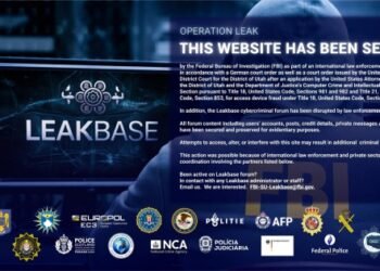 Operațiune internațională coordonată de FBI cu percheziții și în România: o platformă majoră de trafic cu parole și date furate a fost închisă