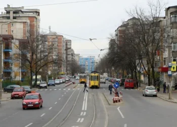 Alertă în cartierul Dacia din Iași! Un tânăr de 18 ani fără adăpost ar fi înjunghiat un bătrân
