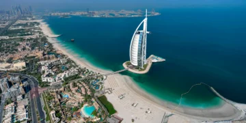 Războiul din Orientul Mijlociu afectează investițiile românești din Dubai: de la UiPath și Bitdefender la Untold Dubai și AnimaWings