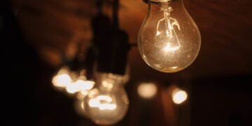 Slovacia oprește livrările de electricitate de urgență către Ucraina