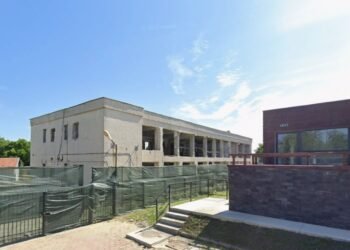 Judecătoria care a funcționat doi ani într-o grădiniță revine în noul sediu din Răducăneni