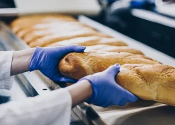 Pâinea se scumpește în România: cu cât vor crește prețurile în 2026