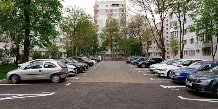 Iași și Constanța, în topul celor mai scumpe parcări rezidențiale din țară. Cât plătesc șoferii în marile orașe