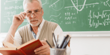 Scandal în Vaslui: Prefectul acuză sindicatele că au forțat profesorii să boicoteze simulările examenelor