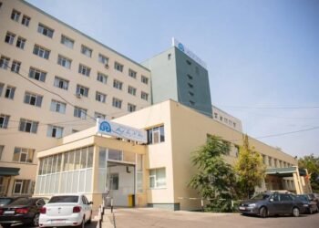 Bebeluș de 7 luni salvat la Iași printr-o intervenție neurovasculară unică în România