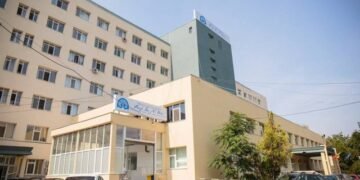 Bebeluș de 7 luni salvat la Iași printr-o intervenție neurovasculară unică în România