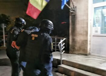 „Lover boy” din Iași: a promis iubire, dar le-a exploatat în Irlanda