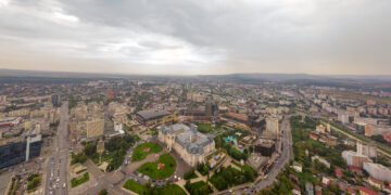 Primăvara își intră în drepturi: când se încălzește, de fapt, vremea în România