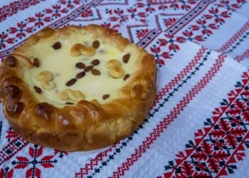 Când și cum se coace pasca de Paște: tradiții vechi, semnificații ascunse și rețeta autentică