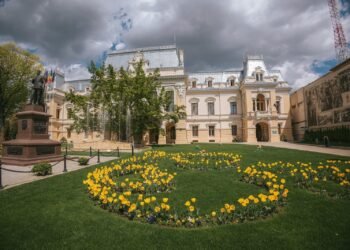 Program special de Paște la Iași: Primăria închisă, transport modificat și măsuri în zonele aglomerate