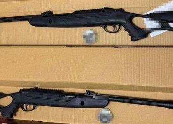 Arme trimise prin curier depistate pe Aeroporturile Cluj și Otopeni